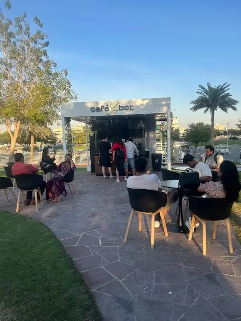 Dubai Frame robotic cafe