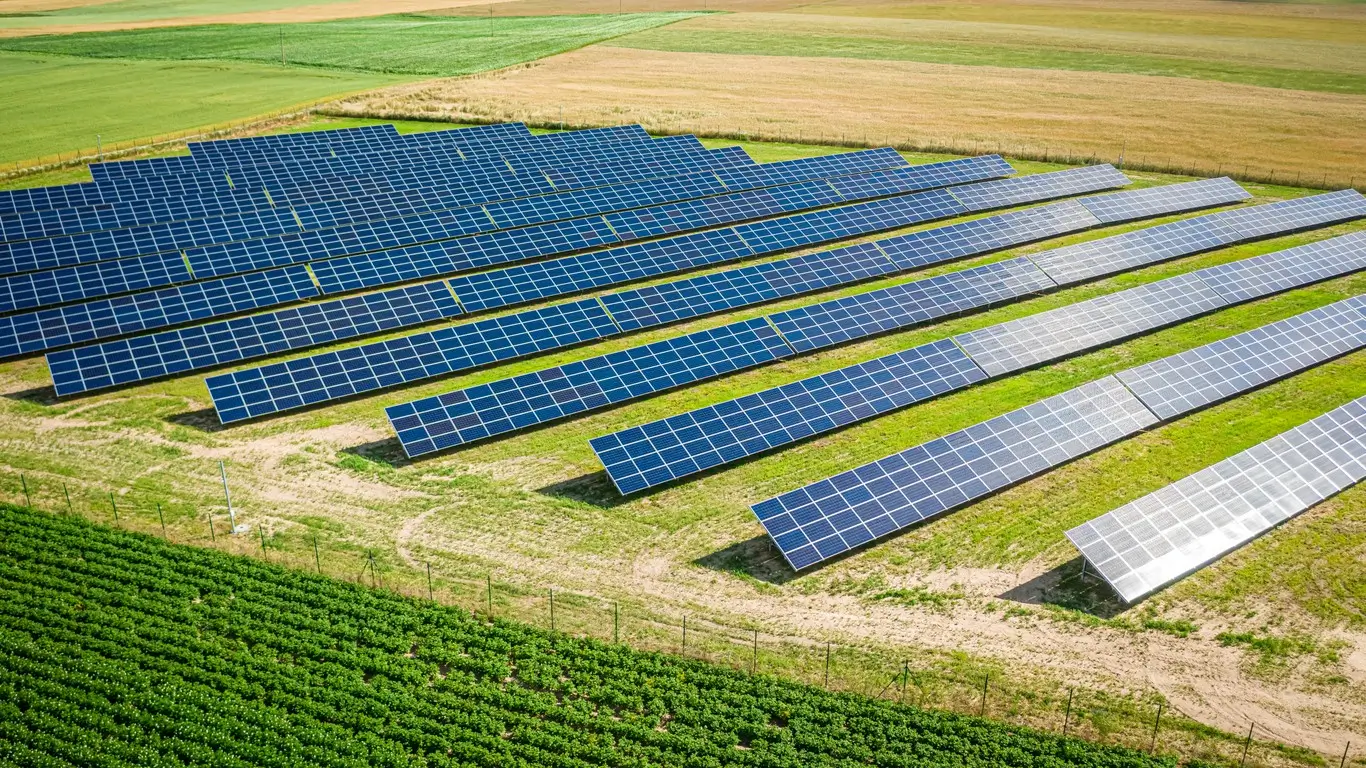 solar-farm-leasing