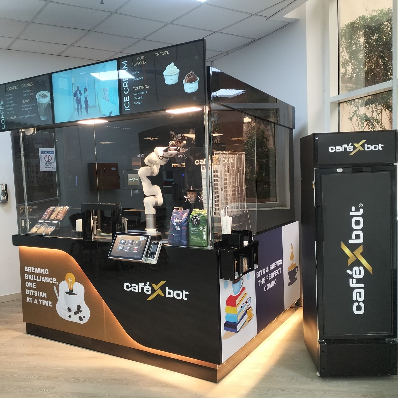 coffee-robot-machine01